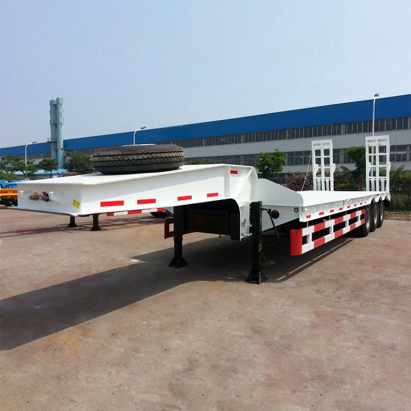 Durable Lowboy Trailer for Cargo Transport and Heavy Equipment