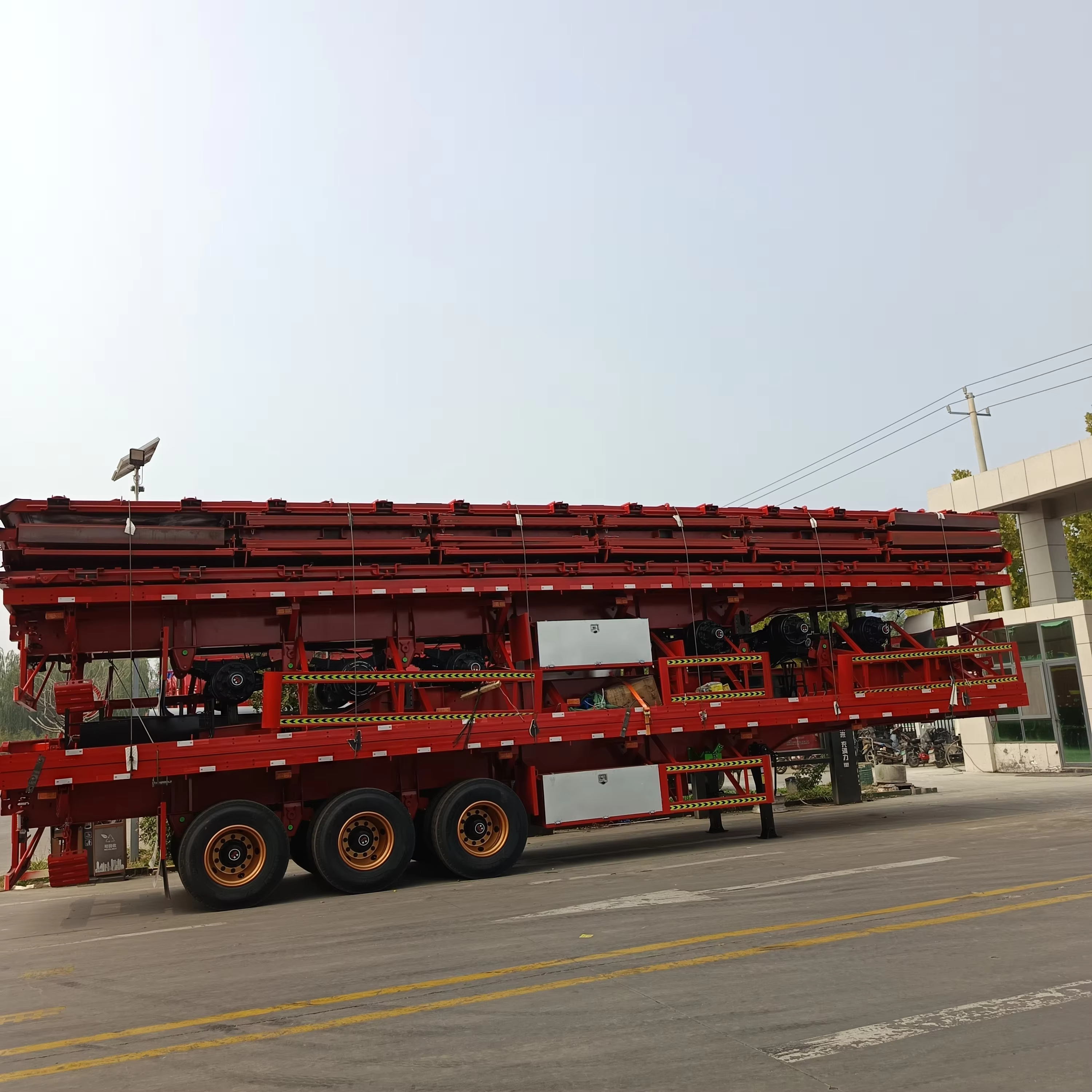 Precision Flatbed Trailer | Optimized Tare Weight for Maximum Payload