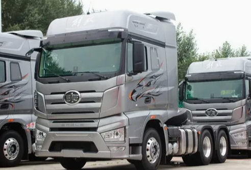 FAW J6P 420HP 6x4 Tractor Truck for Heavy Load
