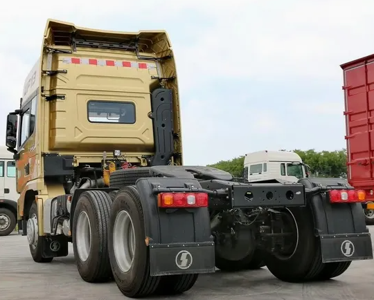 New SHACMAN X3000 420HP 6x4 Tractor Head for Long Haul