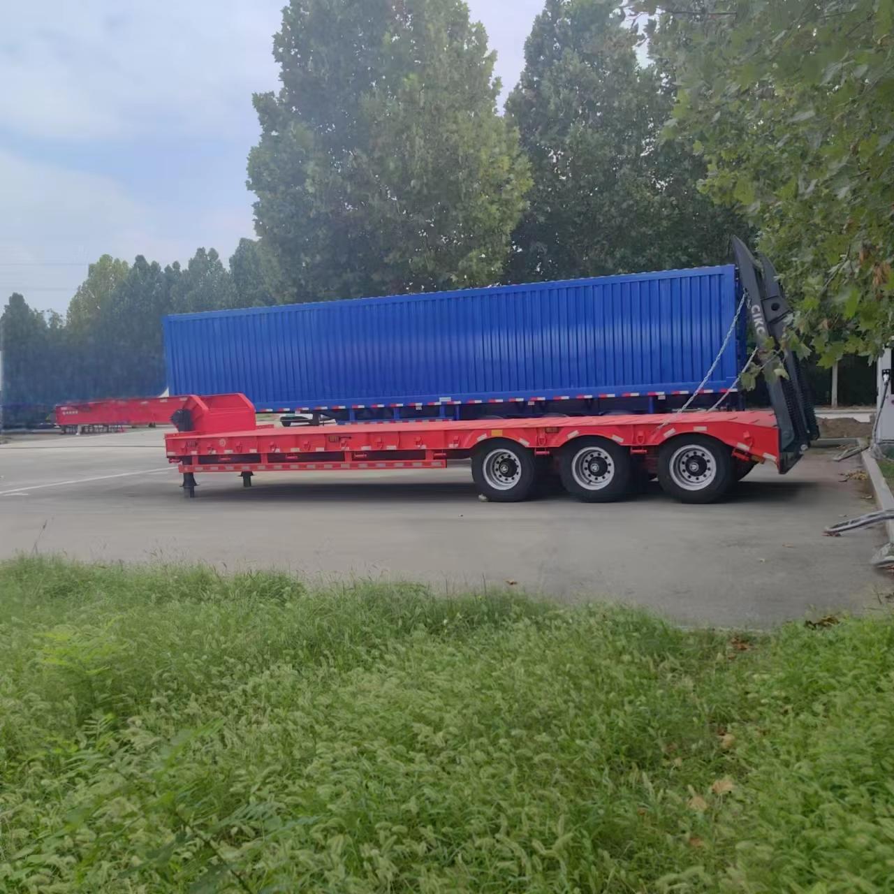 3 Axle 60 Ton Lowbed Semi Trailer Heavy Duty Excavator Transport Trailer