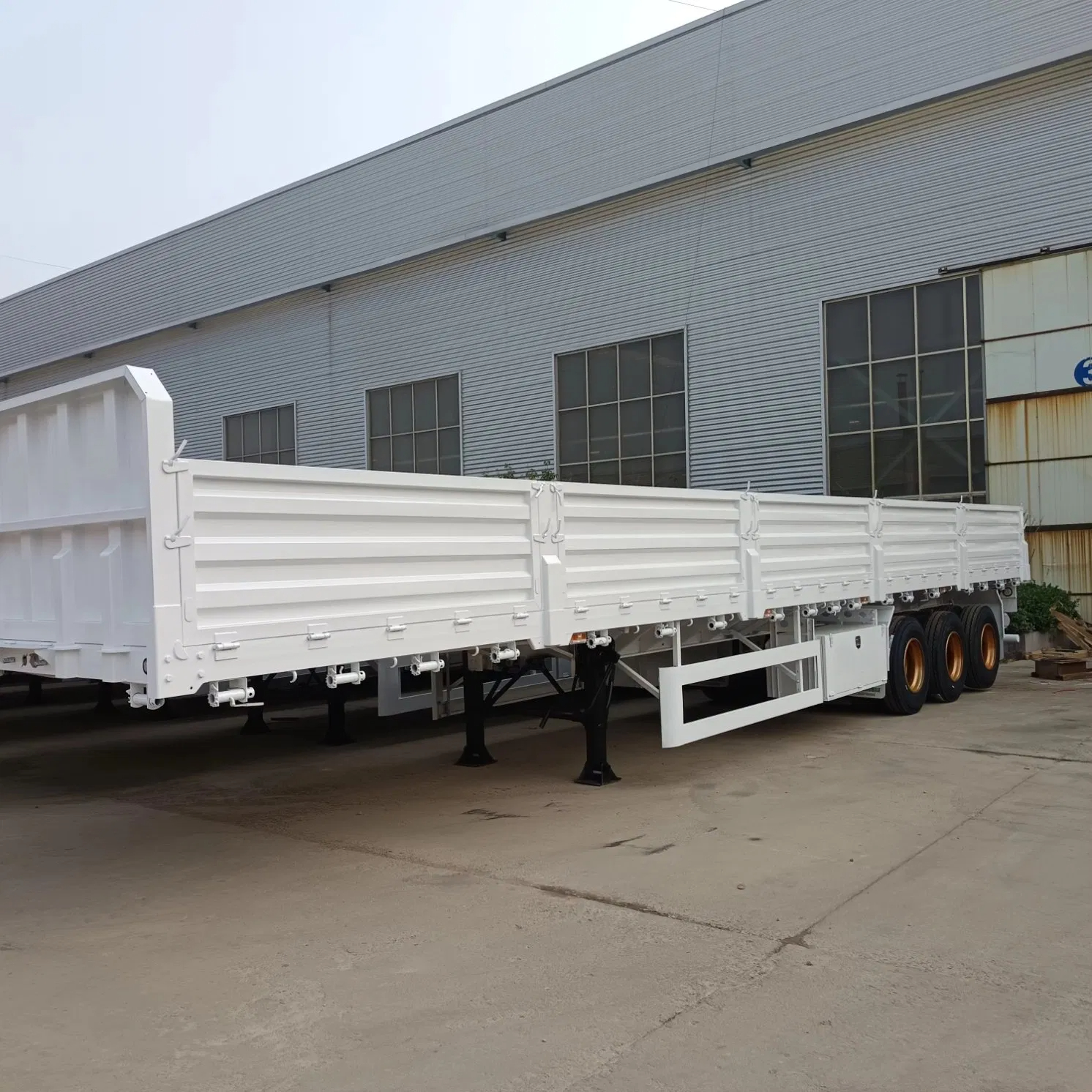 Heavy Duty 3 Axle 60-80 Tons Sidewall Semi Trailer for Cargo Transport